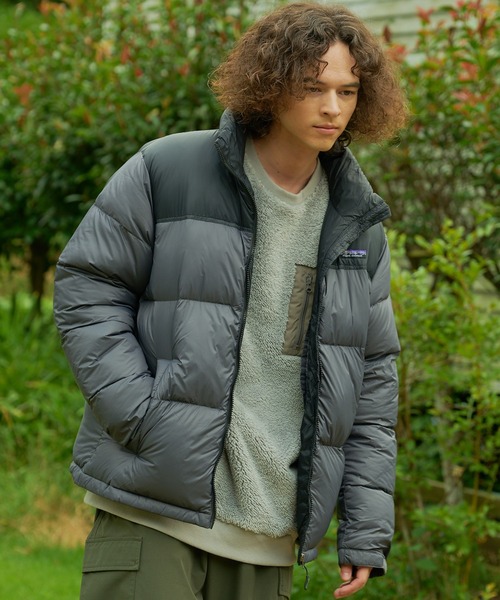 ragged mountain(ラギットマウンテン)の「【RAGGED MOUNTAIN/ラギットマウンテン】【軽量なのにしっかり保温】スタンドカラー ダウンジャケット ナイロン 袖口面ファスナー 裾ゴムスピンドル・ストッパー アウトドア タウンユース ユニセックス(ダウンジャケット/コート・メンズ・ターコイズブルー/チャコールグレー/ブラック・MEDIUM/LARGE/X-LARGE)」の3枚目の写真