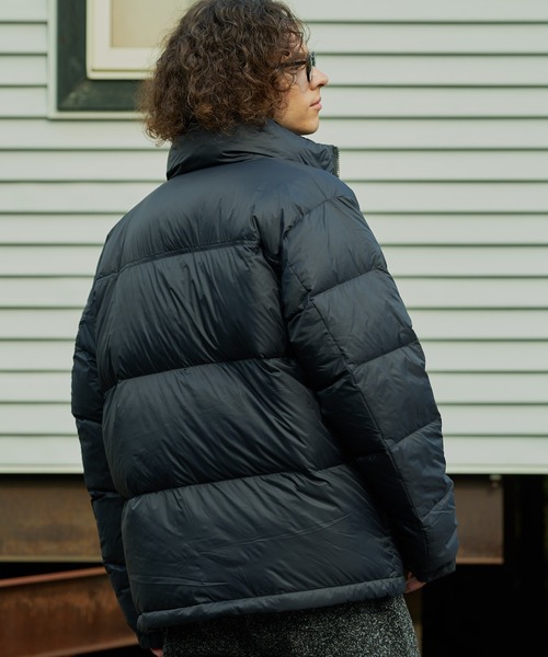ragged mountain(ラギットマウンテン)の「【RAGGED MOUNTAIN/ラギットマウンテン】【軽量なのにしっかり保温】スタンドカラー ダウンジャケット ナイロン 袖口面ファスナー 裾ゴムスピンドル・ストッパー アウトドア タウンユース ユニセックス(ダウンジャケット/コート・メンズ・ターコイズブルー/チャコールグレー/ブラック・MEDIUM/LARGE/X-LARGE)」の15枚目の写真