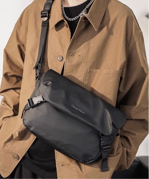 Burner(バーナー)の「【OKUOKU 0909】フラップメッセンジャーバッグ oku-bag-14-17(ショルダーバッグ・メンズ・ブラック・FREE)」の1枚目の写真
