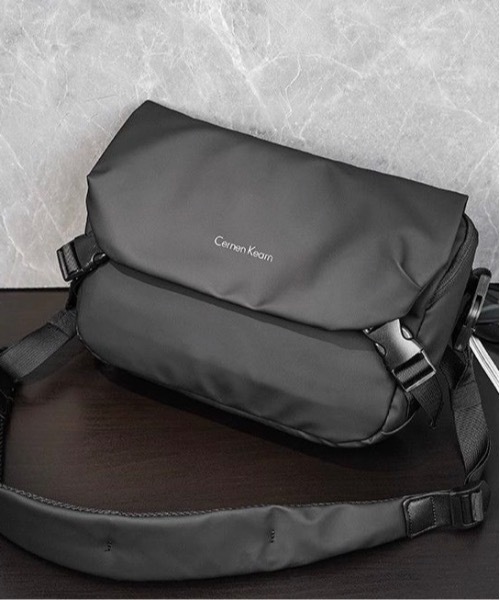 Burner(バーナー)の「【OKUOKU 0909】フラップメッセンジャーバッグ oku-bag-14-17(ショルダーバッグ・メンズ・ブラック・FREE)」の12枚目の写真