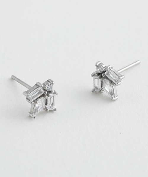 JewCas（ジュアキャス）の「【金属アレルギー対応ノットアレプラス】プリズムピアス[NOP0138]（ピアス（両耳用）・レディース・シルバー/ゴールド・FREE）」の7枚目の写真