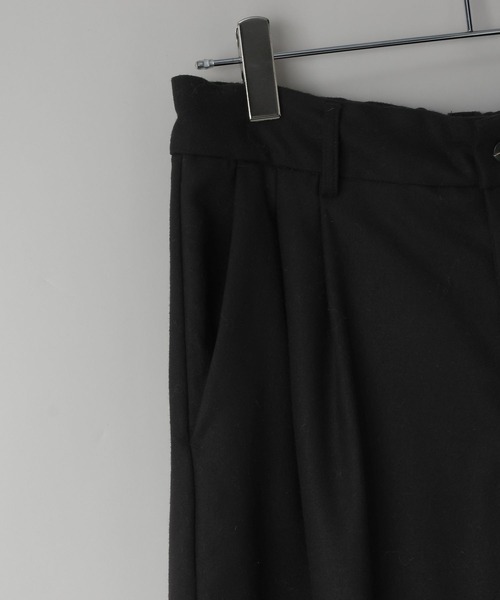 LOWRYS FARM（ローリーズファーム）の「【LFM(U)】キモウワイドタックスラックスパンツ　 601661（スラックス・メンズ・ブラウン/ブラック・MEDIUM/LARGE）」の16枚目の写真