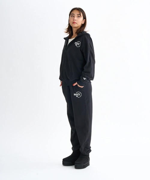ROXY（ロキシー）の「JIVY ZIP HOODIE /ロキシーロゴワンポイントドロップショルダージップアップフーディー・パーカー（パーカー・レディース・ブラック/ナチュラル/ブラウン・SMALL/MEDIUM/LARGE）」の9枚目の写真