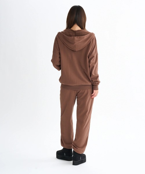 ROXY（ロキシー）の「JIVY ZIP HOODIE /ロキシーロゴワンポイントドロップショルダージップアップフーディー・パーカー（パーカー・レディース・ブラック/ナチュラル/ブラウン・SMALL/MEDIUM/LARGE）」の16枚目の写真