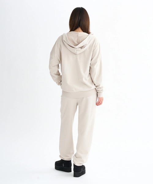 ROXY（ロキシー）の「JIVY ZIP HOODIE /ロキシーロゴワンポイントドロップショルダージップアップフーディー・パーカー（パーカー・レディース・ブラック/ナチュラル/ブラウン・SMALL/MEDIUM/LARGE）」の21枚目の写真