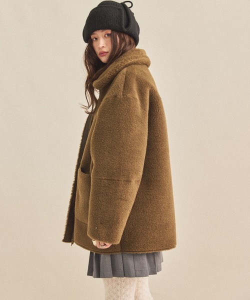 MIRROR STOKE（ミラーストーク）の「【ZOZO限定】BOA REVERSIBLE MOUTON JACKET/ボアリバーシブルムートンジャケット（その他アウター・レディース・ダークブラウン/カーキ・MEDIUM）」の15枚目の写真