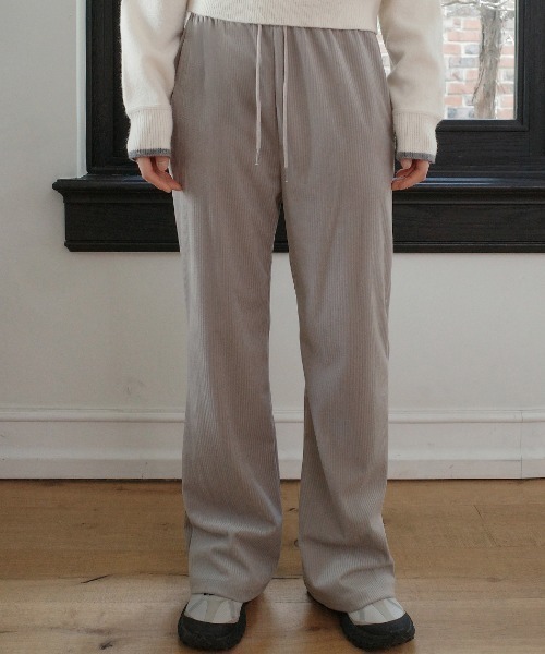 muahmuah(ムーアムーア)の「A'GEM/9 × .kom 『muah muah/ムーアムーア』 LOGO STITCH VELVET TRAINING PANTS/ベルベット ロゴ ステッチパンツ(スウェットパンツ・レディース・ネイビー/ピンク/グレー/ブラック・FREE)」の9枚目の写真