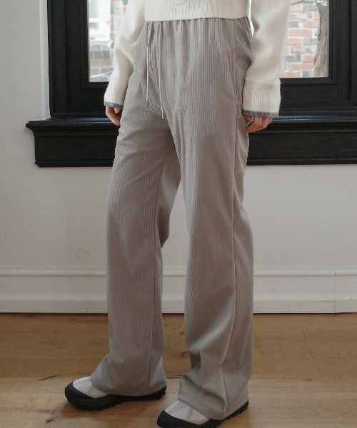muahmuah(ムーアムーア)の「A'GEM/9 × .kom 『muah muah/ムーアムーア』 LOGO STITCH VELVET TRAINING PANTS/ベルベット ロゴ ステッチパンツ(スウェットパンツ・レディース・ネイビー/ピンク/グレー/ブラック・FREE)」の10枚目の写真