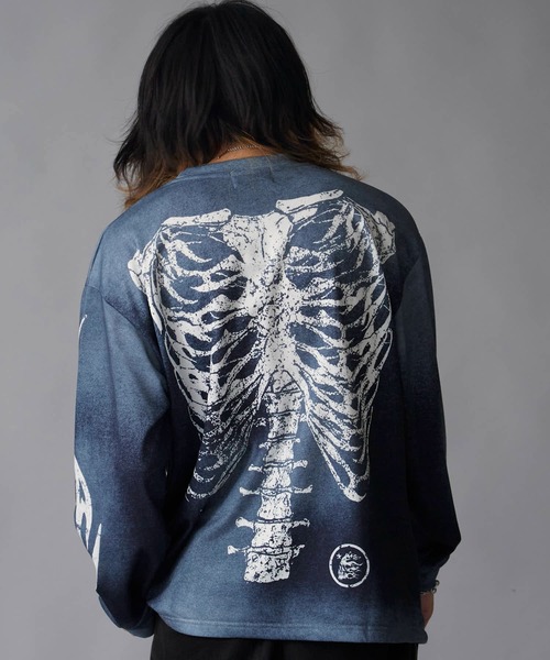 Theater code（シアターコード）の「【60%OFF】All-over print Crewneck jersey shirt / オーバープリント クルーネックスウェット（スウェット・メンズ・ブラック/ブラック×レッド・M/L）」の17枚目の写真