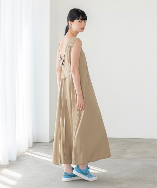 sneeuw（スニュウ）の「レースアップワンピース（ワンピース・レディース・ベージュ/グリーン・1/2）」の6枚目の写真