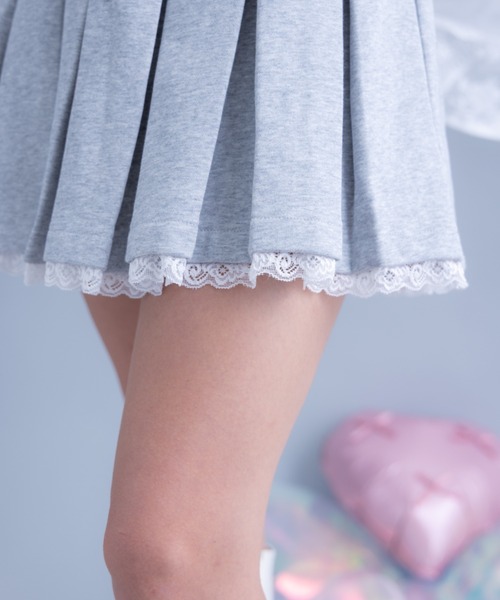 Poika(ポイカ)の「レースプリーツスウェットスカート(スカート・レディース・ホワイト/グレー・SMALL/MEDIUM)」の6枚目の写真