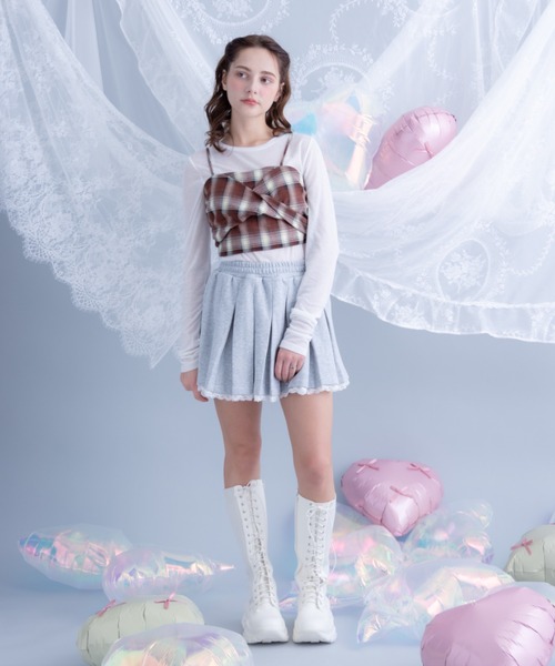 Poika(ポイカ)の「レースプリーツスウェットスカート(スカート・レディース・ホワイト/グレー・SMALL/MEDIUM)」の5枚目の写真