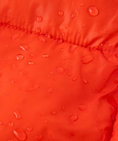 WILD THINGS（ワイルドシングス）の「WILD THINGS/ワイルドシングス BIVOUAC LOFT JACKET LOFTECH ブランドロゴ ダウンジャケット ポケッタブル（ダウンジャケット/コート・メンズ・ブラック/レッド/マスタード・M/L/XL）」の8枚目の写真