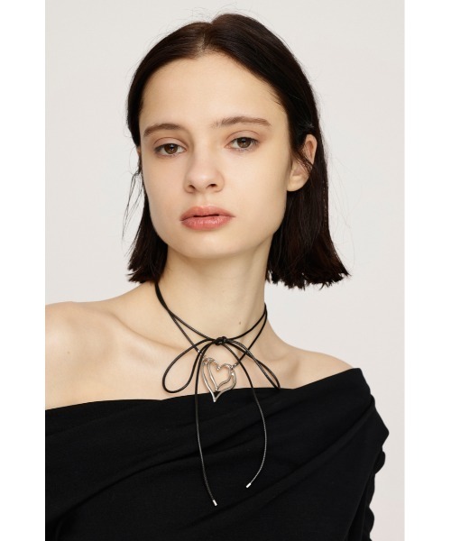 SLY（スライ）の「HEART CHARM CHOKER ハートチャーム チョーカー（チョーカー・レディース・レッド/ブラック・FREE）」の6枚目の写真