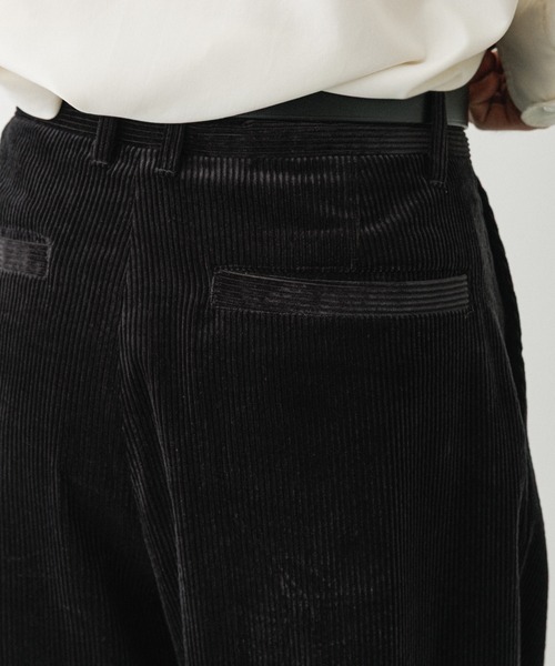 ADAM ET ROPE'（アダムエロペ）の「コーデュロイ バギー スラックス（その他パンツ・メンズ・グレー/オフホワイト/ブラック・M/L）」の10枚目の写真