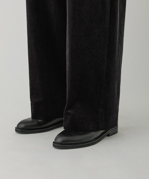 ADAM ET ROPE'（アダムエロペ）の「コーデュロイ バギー スラックス（その他パンツ・メンズ・グレー/オフホワイト/ブラック・M/L）」の6枚目の写真