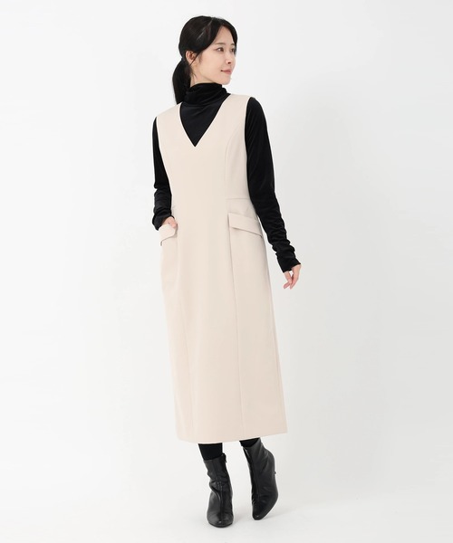 サスティクロス_Vネックジャンパースカート（ジャンパースカート