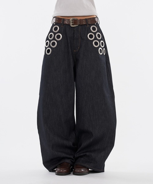 WISH FOR EVER(ウィッシュフォーエバー)の「ASSORT EYELET DESIGN CURVE WIDE PANTS / アソートアイレットデザイカーブワイドパンツ(デニムパンツ・メンズ・ライトブルー/インディゴブルー・SMALL/LARGE/MEDIUM)」の1枚目の写真