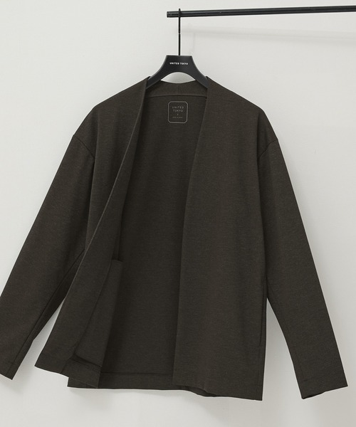UNITED TOKYO（ユナイテッドトウキョウ）の「ノーカラータキシード