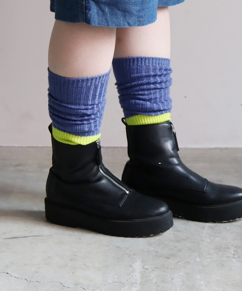 TAWARA(タワラ)の「ちょびウール バイカラーリブ ルーズハイソックス(ソックス/靴下・レディース・イエロー/オレンジ/ピンク/ブルー・S)」の3枚目の写真