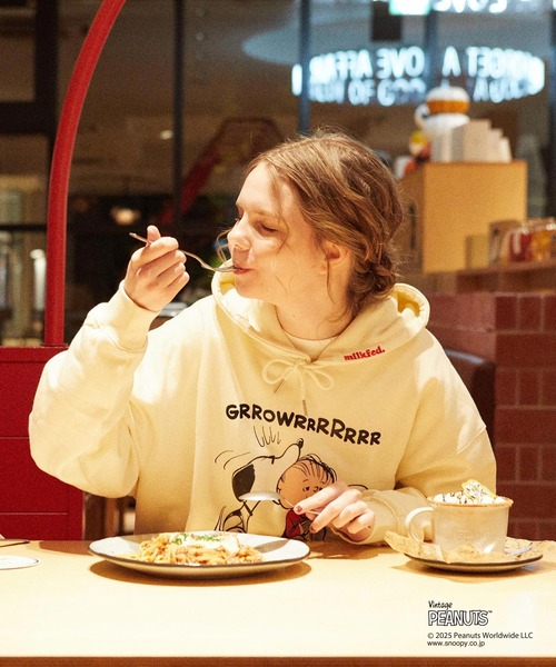 PEANUTS（ピーナッツ）の「MILKFED. × PEANUTS HOODIE（パーカー・レディース・チャコール/オフホワイト・ONE SIZE）」の8枚目の写真