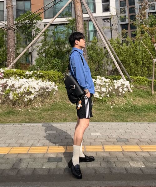 IUGAMAKARAS（イウガマカラス）の「Bumpy Buckle Holster Bag（ショルダーバッグ・レディース・その他・FREE）」の22枚目の写真