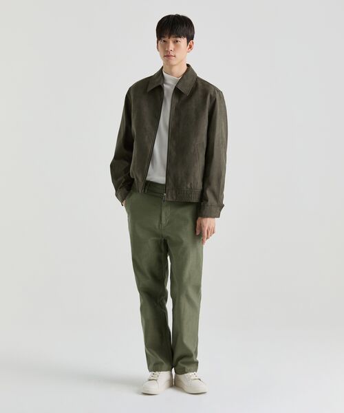 MUSINSA STANDARD（ムシンサスタンダード）の「ホワイトサテンテーパードオフィサーパンツ[オリーブ]（その他パンツ・メンズ・その他・38/42/36/32/30/31/33/27/28/29/40/34/26）」の5枚目の写真