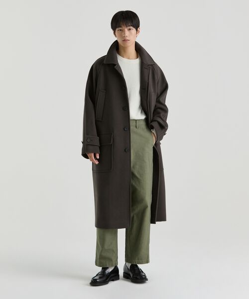 MUSINSA STANDARD（ムシンサスタンダード）の「ホワイトサテンテーパードオフィサーパンツ[オリーブ]（その他パンツ・メンズ・その他・38/42/36/32/30/31/33/27/28/29/40/34/26）」の7枚目の写真