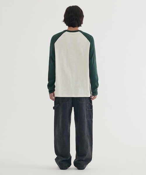COVERNAT（カバーナット）の「[SOOBIN着用] RAGLAN ARCH LOGO LONG SLEEVE（Tシャツ/カットソー・メンズ・グリーン/ネイビー・X-LARGE/LARGE/MEDIUM/SMALL）」の5枚目の写真