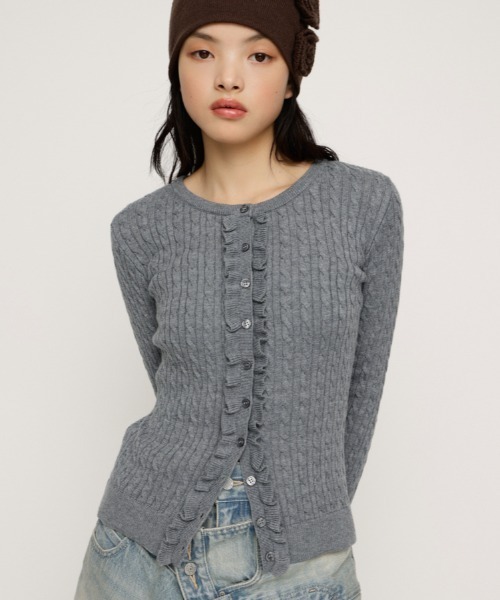SLY(スライ)の「FRONT FRILL KNIT TOPS フロントフリル ニット トップス 秋服 冬服(ニット/セーター・レディース・オレンジ/ブラック/杢グレー・FREE)」の3枚目の写真