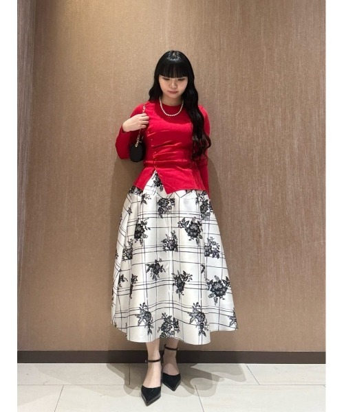 LOULOU WILLOUGHBY(ルルウィルビー)の「【LOULOU WILLOUGHBY】SILK COフラワーチェックスカート(スカート・レディース・ホワイト系その他・2/1)」の14枚目の写真