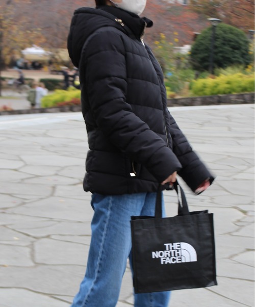 THE NORTH FACE（ザノースフェイス）の「【THE NORTH FACE/ザノースフェイス】ショッパーバッグXS(SHOPPER　BAG　XS）（エコバッグ/サブバッグ・レディース・ブラック・ONESIZE）」の6枚目の写真