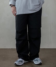 ESN（イーエスエヌ）の「マットパラシュートパンツ（スウェットパンツ）」