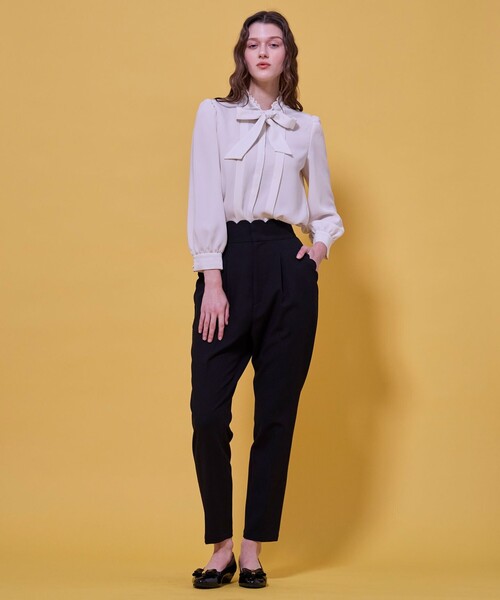 TOCCA(トッカ)の「PROMISE RIBBON ROSETTE ブラウス(シャツ/ブラウス・レディース・アイボリー系/ライトグリーン系/ネイビー系・0/4)」の12枚目の写真