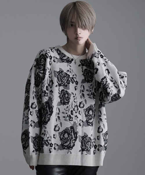 SILVER BULLET(シルバーバレット)の「『CavariA/キャバリア』12Gラメ使い総柄ジャガードルーズクルー(Tシャツ/カットソー・メンズ・ブラック/ホワイト・L/M)」の1枚目の写真