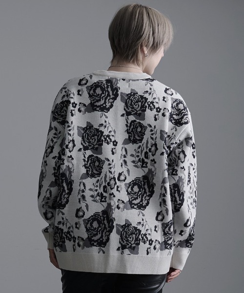 SILVER BULLET(シルバーバレット)の「『CavariA/キャバリア』12Gラメ使い総柄ジャガードルーズクルー(Tシャツ/カットソー・メンズ・ブラック/ホワイト・L/M)」の8枚目の写真