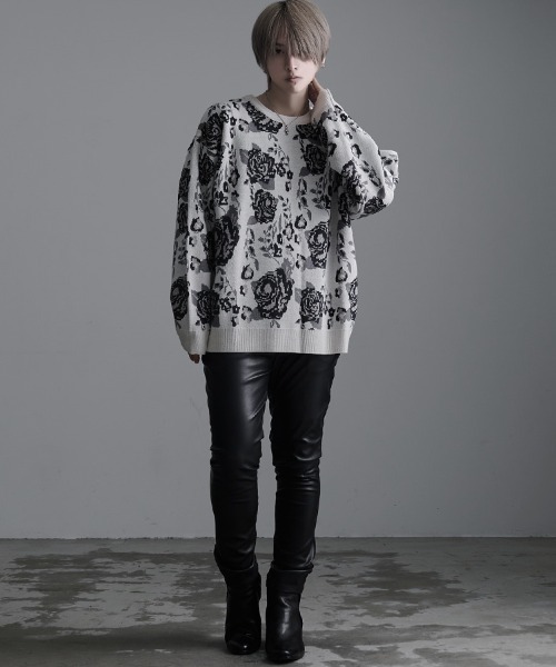 SILVER BULLET(シルバーバレット)の「『CavariA/キャバリア』12Gラメ使い総柄ジャガードルーズクルー(Tシャツ/カットソー・メンズ・ブラック/ホワイト・L/M)」の10枚目の写真