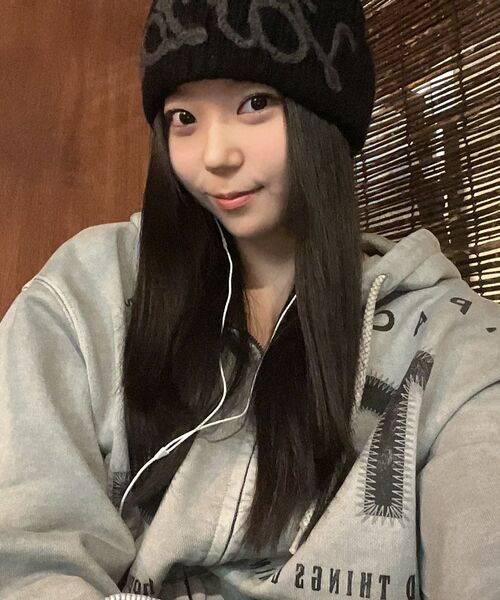 AMOU(アモウ)の「1982 Vintage Uniform hoodie zip up gray(パーカー・レディース・その他・FREE)」の6枚目の写真