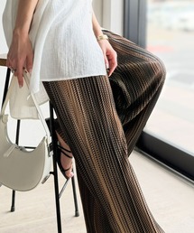 classicalelf（クラシカルエルフ）の「動きやすさと存在感を兼ね備えた着回し抜群の一枚◎セミワイド プリーツパンツ（その他パンツ）」