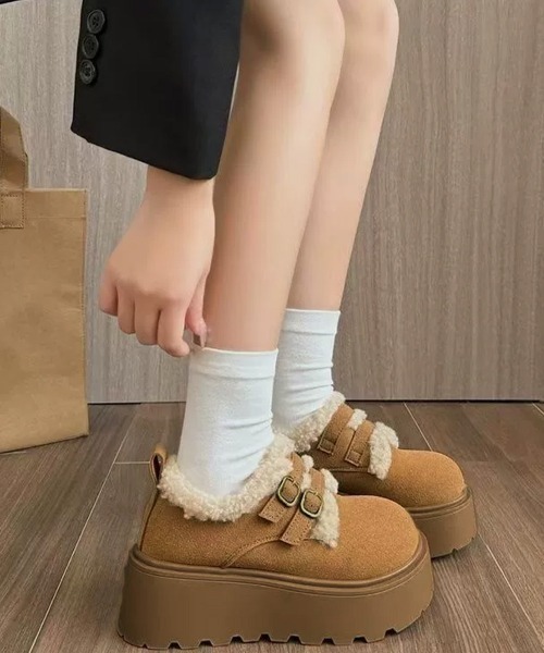 Miniministore(ミニミニストア)の「ダブルベルトボアムートンシューズ 厚底靴(ブーツ・レディース・キャメル/ブラウン・23.0cm/24.5cm/24.0cm/23.5cm/22.5cm)」の2枚目の写真