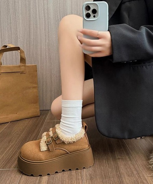 Miniministore(ミニミニストア)の「ダブルベルトボアムートンシューズ 厚底靴(ブーツ・レディース・キャメル/ブラウン・23.0cm/24.5cm/24.0cm/23.5cm/22.5cm)」の9枚目の写真