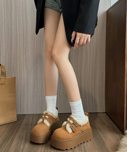Miniministore(ミニミニストア)の「ダブルベルトボアムートンシューズ 厚底靴(ブーツ・レディース・キャメル/ブラウン・23.0cm/24.5cm/24.0cm/23.5cm/22.5cm)」の11枚目の写真