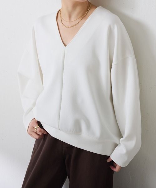 COLLAGE GALLARDAGALANTE(コラージュガリャルダガランテ)の「ポンチVカットプルオーバー/セットアップ可/WEB限定(Tシャツ/カットソー・レディース・ホワイト/チャコールグレー/ブラック・FREE)」の2枚目の写真