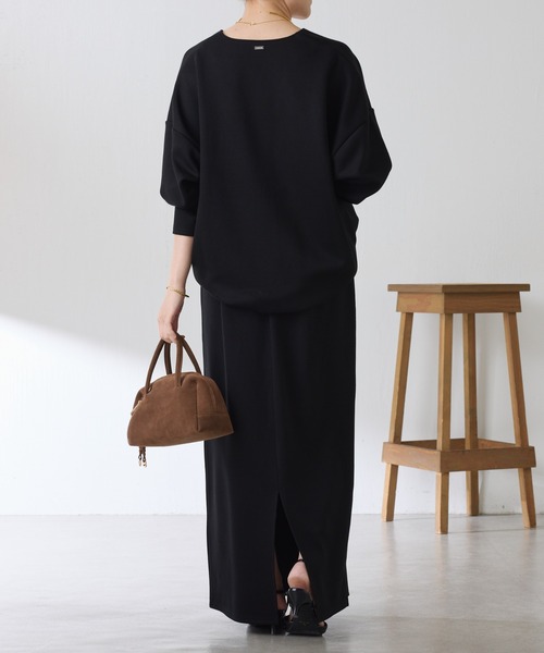 COLLAGE GALLARDAGALANTE(コラージュガリャルダガランテ)の「ポンチVカットプルオーバー/セットアップ可/WEB限定(Tシャツ/カットソー・レディース・ホワイト/チャコールグレー/ブラック・FREE)」の11枚目の写真