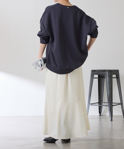 COLLAGE GALLARDAGALANTE(コラージュガリャルダガランテ)の「ポンチVカットプルオーバー/セットアップ可/WEB限定(Tシャツ/カットソー・レディース・ホワイト/チャコールグレー/ブラック・FREE)」の5枚目の写真