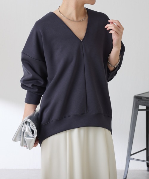 COLLAGE GALLARDAGALANTE(コラージュガリャルダガランテ)の「ポンチVカットプルオーバー/セットアップ可/WEB限定(Tシャツ/カットソー・レディース・ホワイト/チャコールグレー/ブラック・FREE)」の16枚目の写真