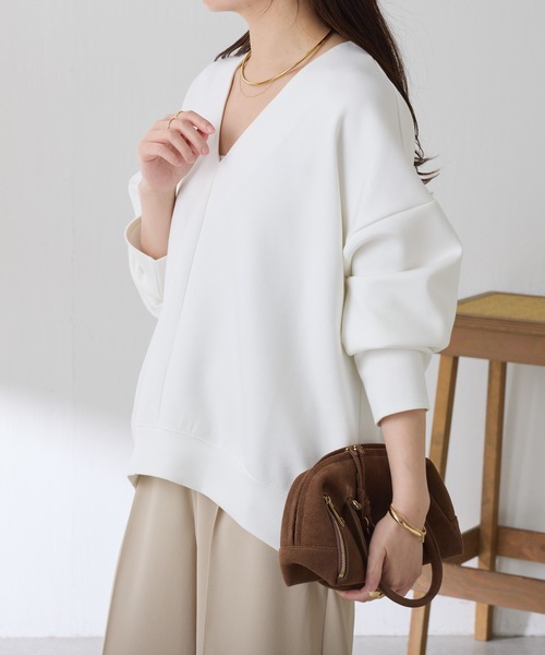 COLLAGE GALLARDAGALANTE(コラージュガリャルダガランテ)の「ポンチVカットプルオーバー/セットアップ可/WEB限定(Tシャツ/カットソー・レディース・ホワイト/チャコールグレー/ブラック・FREE)」の18枚目の写真