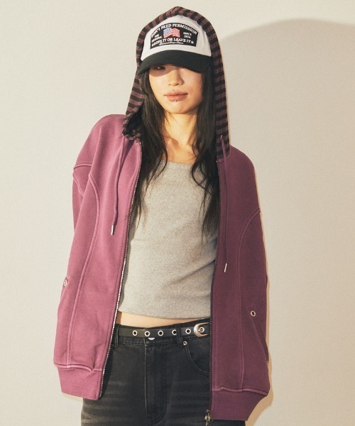 MAHAGRID(マハグリッド)の「mahagrid 『mahagrid/マハグリッド』 Pigment Stripe Mix Zip-Up Hoodie/ピグメントストライプミックスジップアップパーカー(パーカー・レディース・チャコールグレー/パープル・FREE)」の2枚目の写真