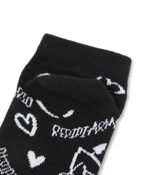 repipi armario（レピピ アルマリオ）の「ラクガキソウガラソックス（ソックス/靴下・キッズ・ブラック/オフホワイト/レッド・FREE）」の6枚目の写真