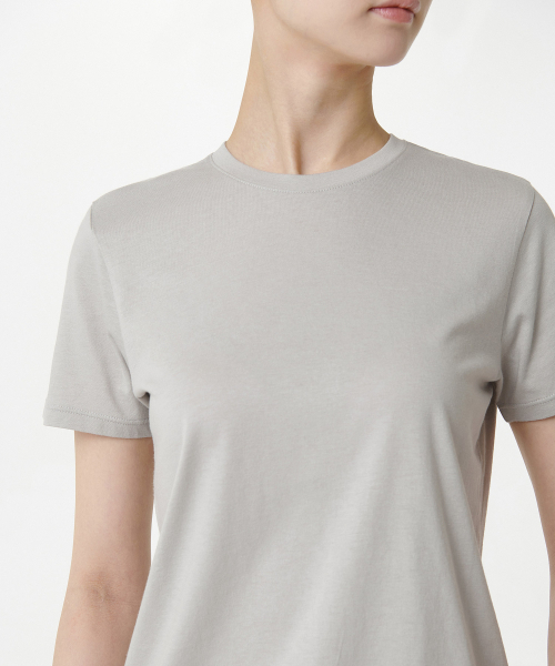 MUSINSA STANDARD WOMAN（ムシンサスタンダードウーマン）の「ウィメンズモーダルブレンドベーシッククルーネックTシャツ[ライトウォームグレー]（Tシャツ/カットソー・レディース・その他・LARGE/MEDIUM/SMALL/X-SMALL）」の4枚目の写真